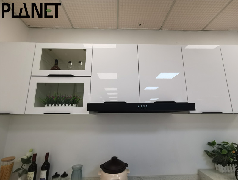 wall cabinet glass door